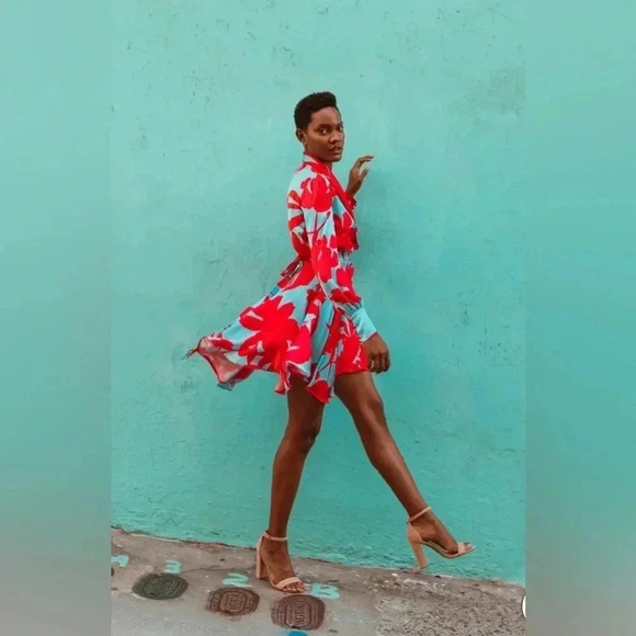 SUKISO WOMEN'S ELSA WRAP DRESS Large - Picture 10 of 11